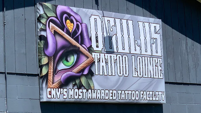 Oculus Tattoo Lounge 2