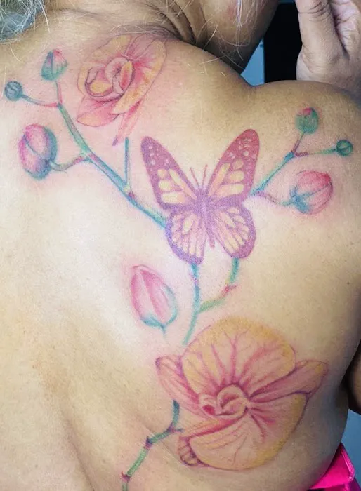Hourglass Tatz 1