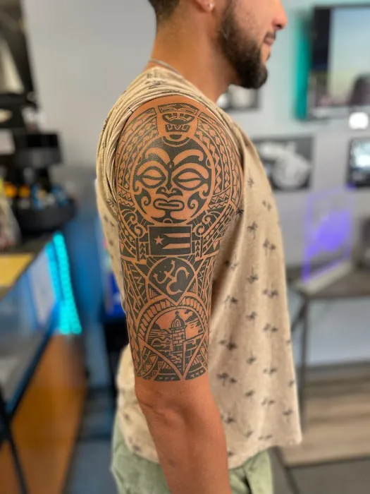 Pinch-N-Poke Tattoo Studio LLC 4