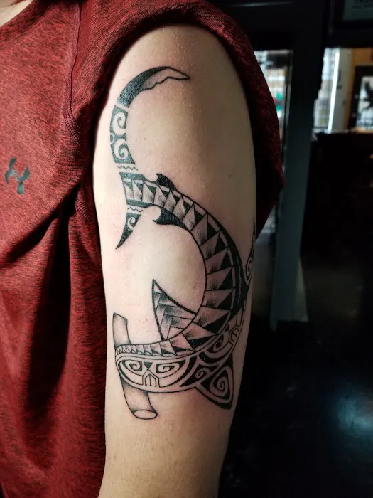 Chuck's Tattooing & Body 8