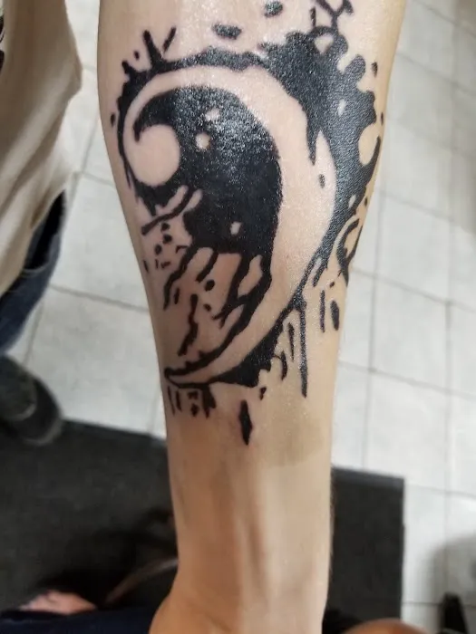 Chuck's Tattooing & Body 9
