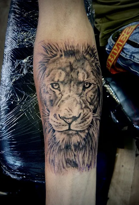 Saints and Sinners Professional Tattooing 3