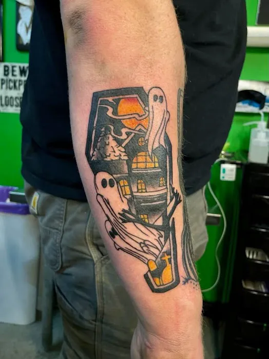 Reanimated Art Tattoo Studio 1