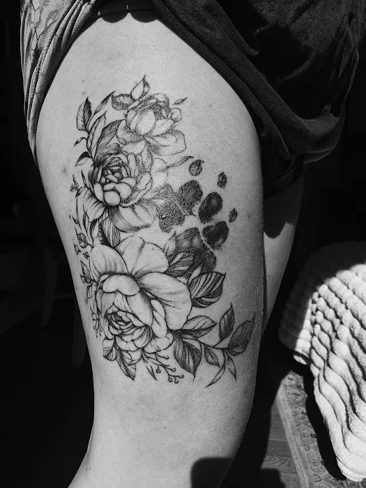 Untamed Tattoos & Piercings 5
