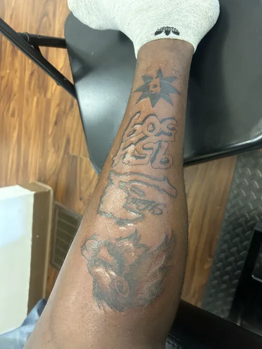Blue Diamond Tattoo Studio 3