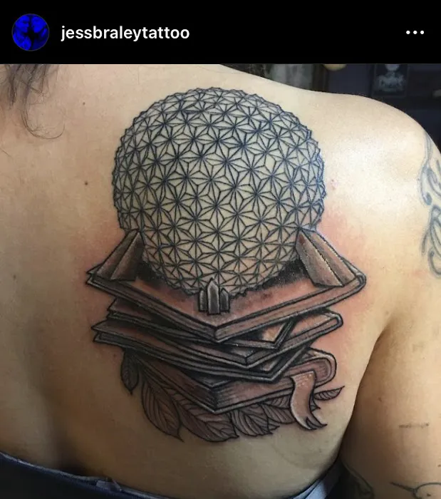 The Grey Witches’ Gallery and Tattoo 7