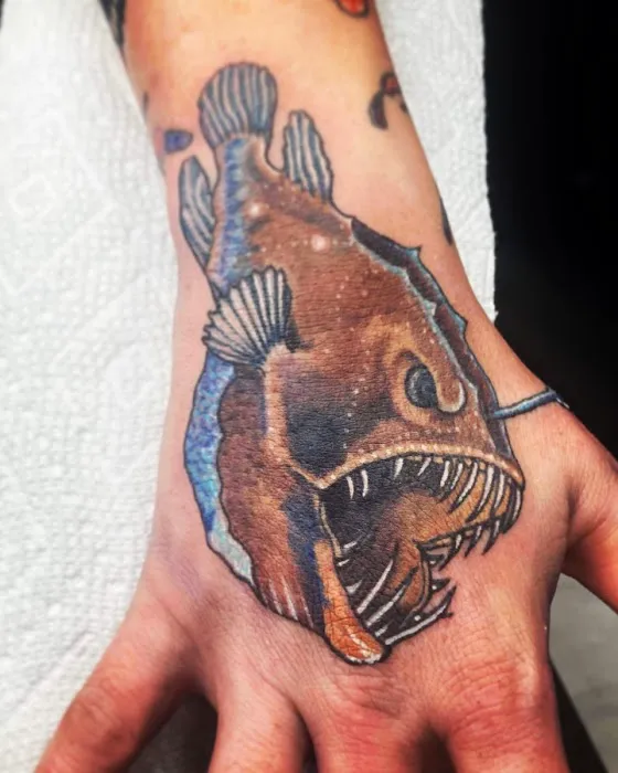 The Grey Witches’ Gallery and Tattoo 9