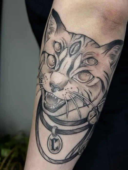 Sammy Jean Ink - Tattoo Shop 2