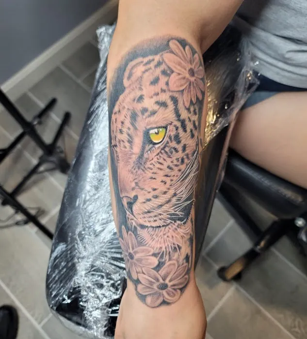 La Tinta Tattoo Studio 4