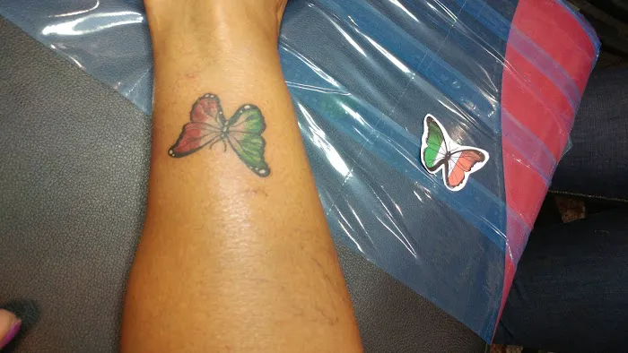 Mellow Madness Tattoo Parlor 5