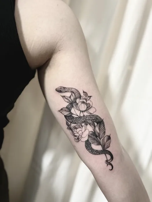 Golden Pathos Ink 1
