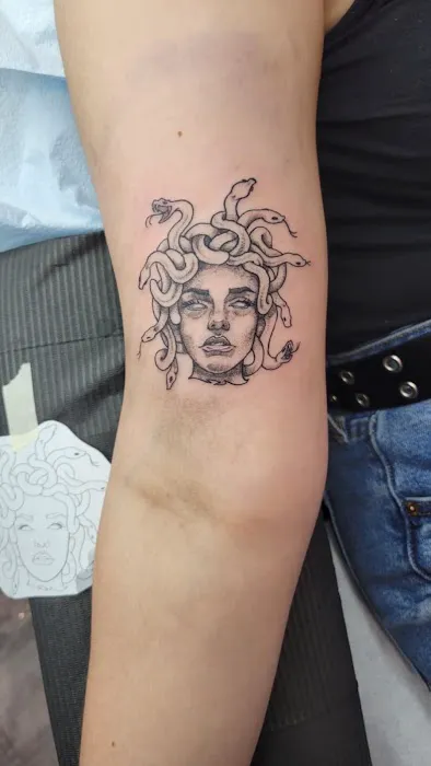 Ambrosia Arti Tattoo 2