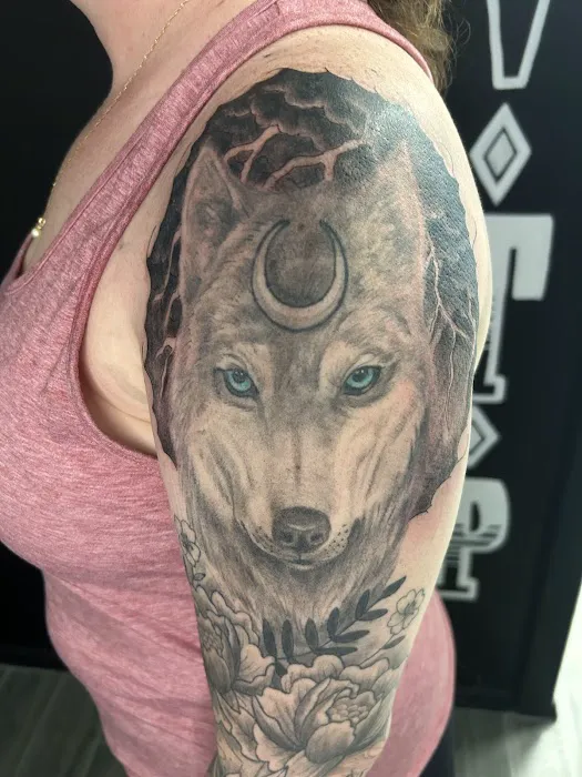 Electric Venom Tattoo Parlor 4