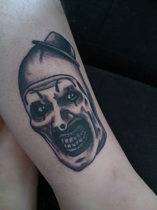 Red Rose Tattoo Parlour 8