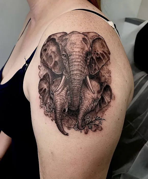 Dark Renaissance Tattoo Studio 3
