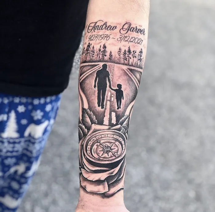 Illuminated Tattoo Studio 6