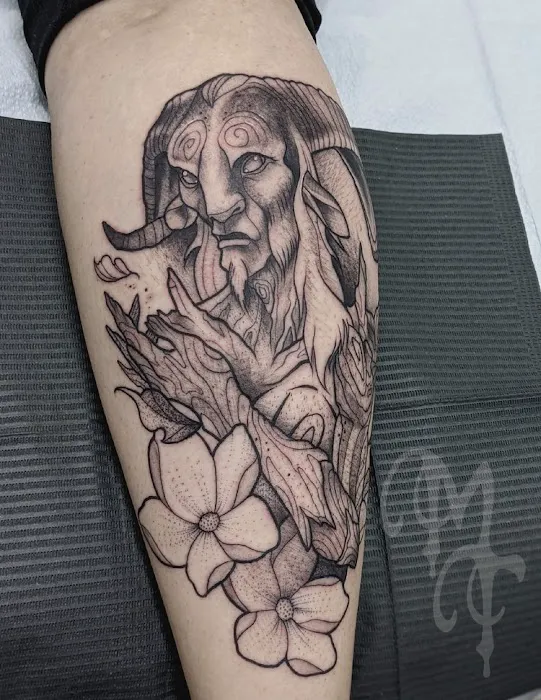 Hereditary Tattoo & Piercing 3