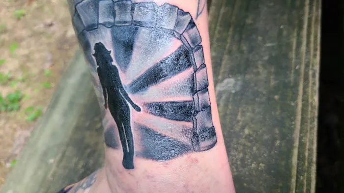 717 Tattoo, Body Piercing, and Tattoo Removal Studio 2 0