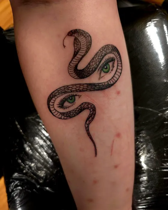 City Line Tattoo & Body Piercing 3