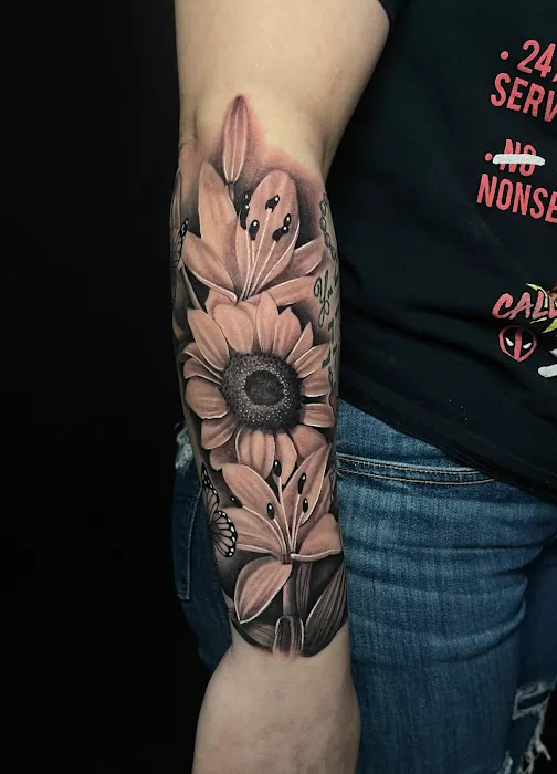 Lefty’s Tattoo Studio 4