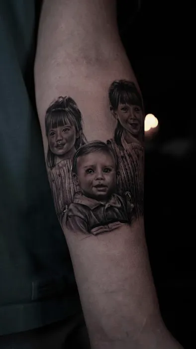 Dom Astro Tattoo Company 5