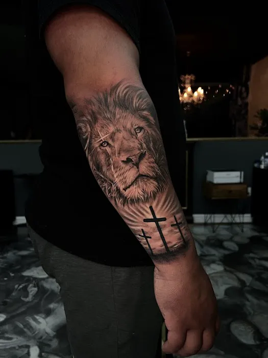Dom Astro Tattoo Company 9