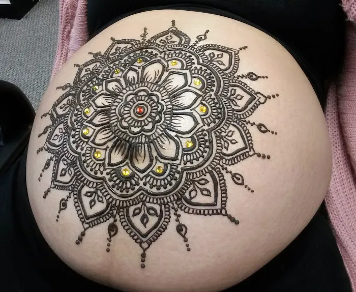 Fatima - Eyebrow Threading & Henna Tattoo (Taunton,MA) 2