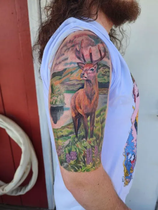 Dusk Till Dawn Tattoo, Piercing & Art Gallery 4