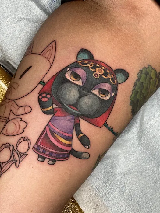 Over the Moon Tattoo Studio 4