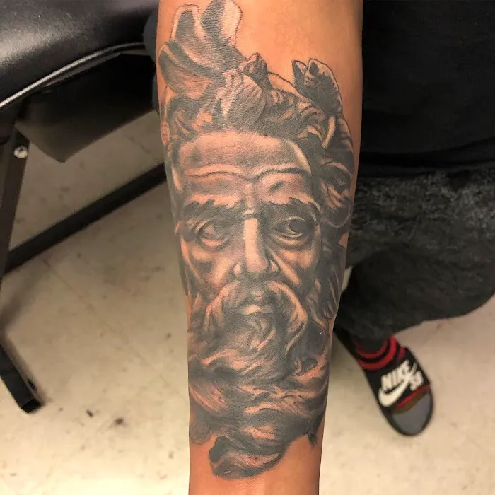 K & M Tattoo Studio 1