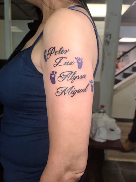 K & M Tattoo Studio 6