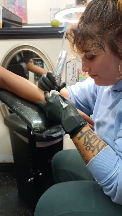 Skin Deep Tattoo Studio 6