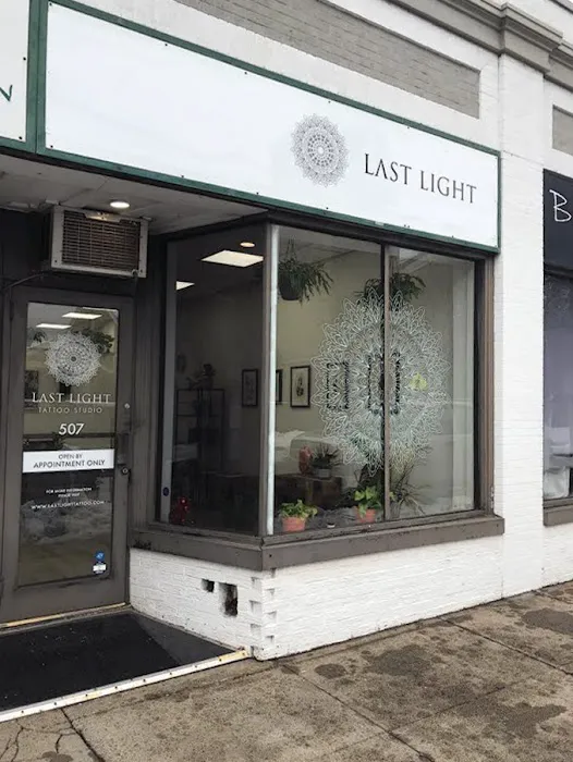 Last Light Tattoo Studio 0