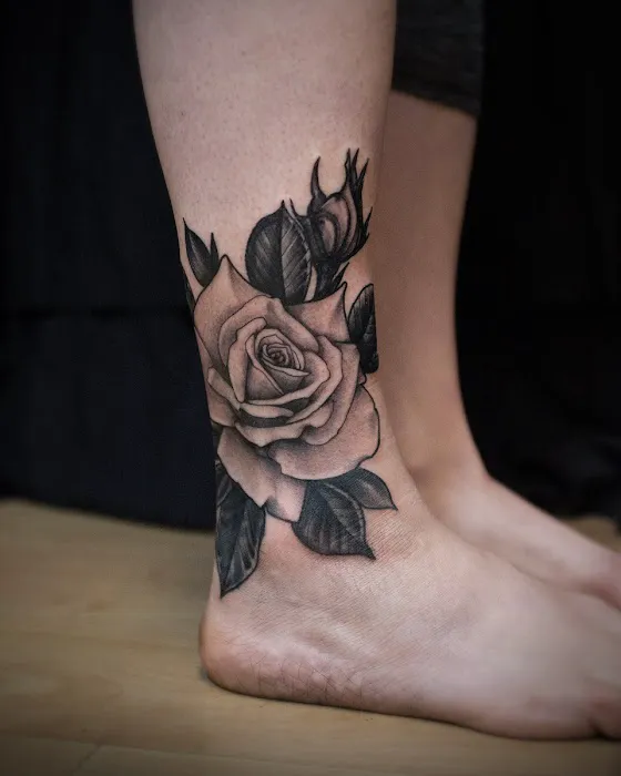 Last Light Tattoo Studio 8