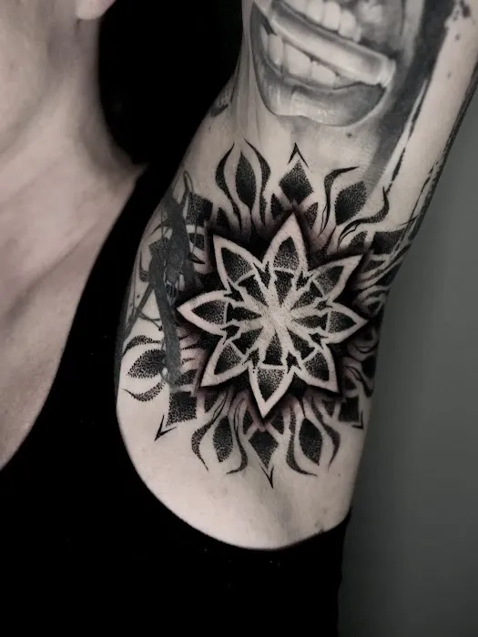 Kambria Tattoo / Kambria Artistry 2