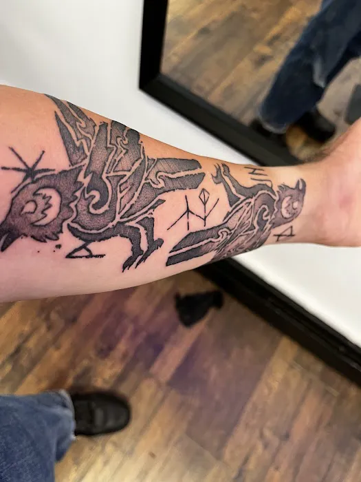 Ursa Major Tattoo Studio 9