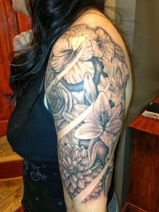 FTP Piercing/Wayne's Tattoo World 2