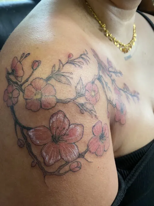 OJ INK Tattoo studio 9