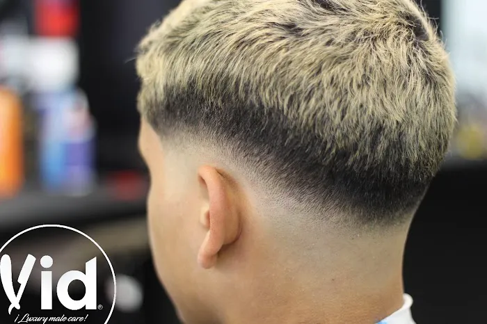 Mirror Cuts Barbershop & Tattoo Shop 0