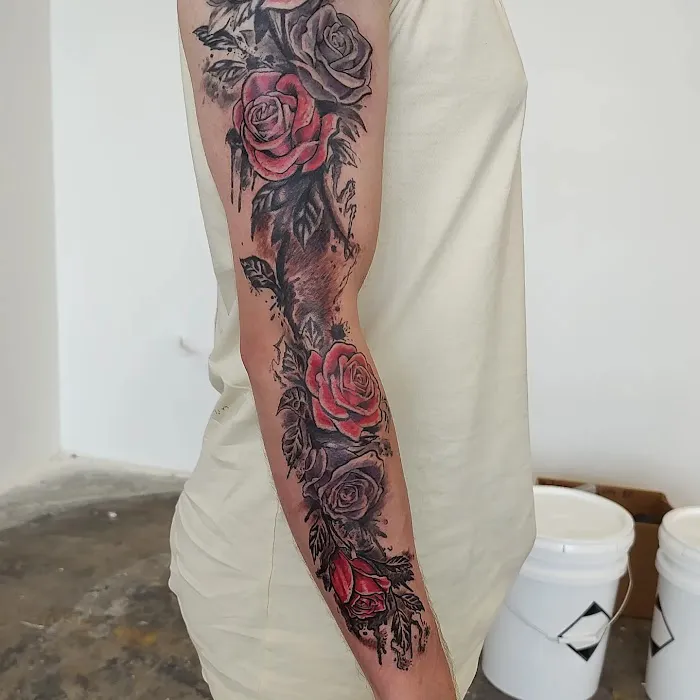 Grave Light Tattoo and Art Studio 0