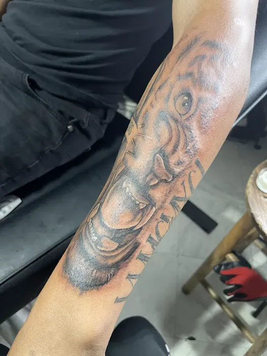 IxeyINK Tattoo Shop 3