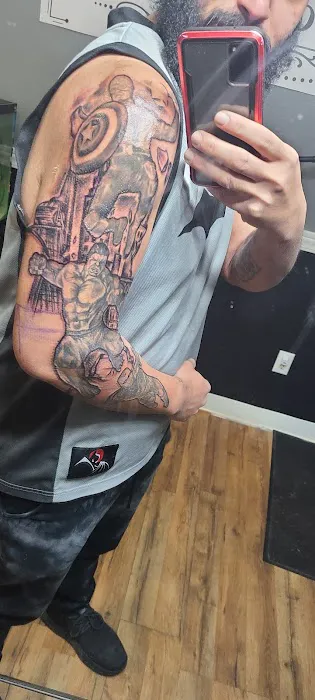 Uptown Ink Tattoo Parlor 6