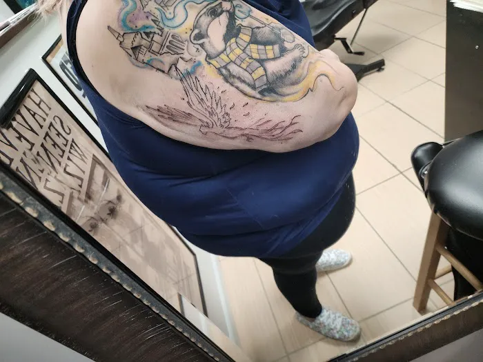 RedHouse Tattoo & Piercing Studio 3