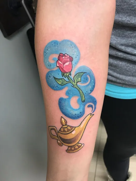 RedHouse Tattoo & Piercing Studio 4