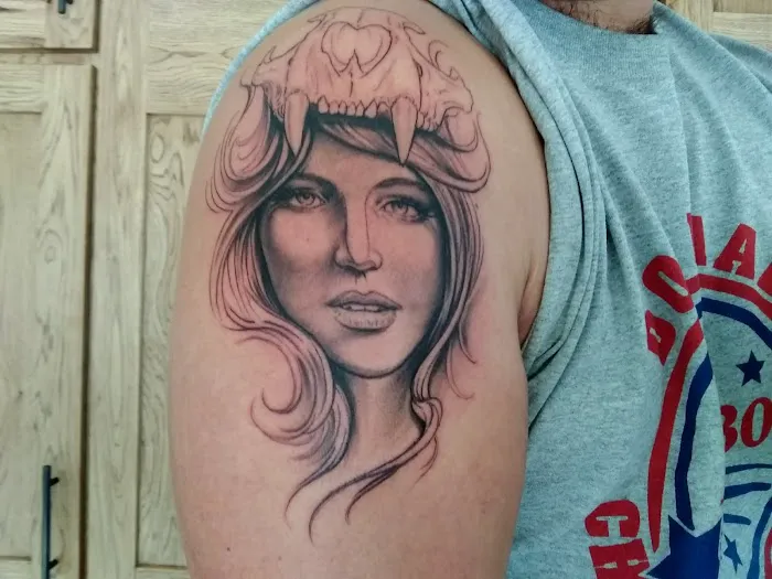 EVL Ink Tattoo & Apparel 7