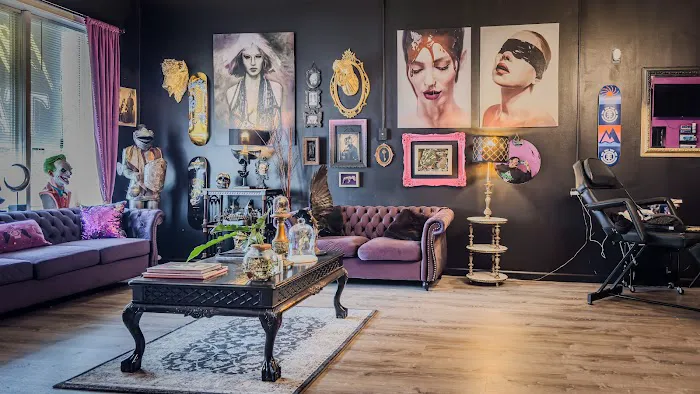 Parabellum Tattoo Studio 6