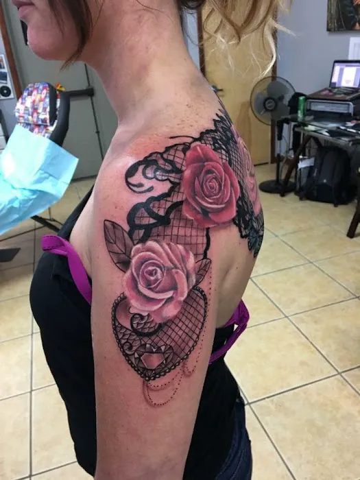 Paper Moon Tattoo Company 6