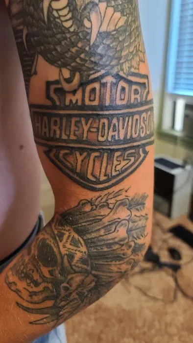 Thunder Tattoo Studio 7
