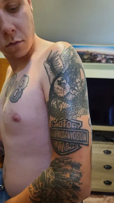 Thunder Tattoo Studio 4