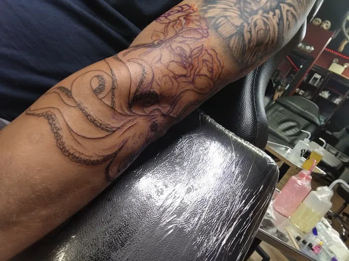 Ego Ink Tattoo & Body Piercing Shop 4